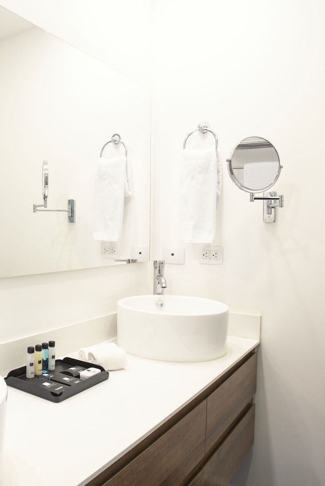 Hotel Lagoon Superior Double Room, 1 Queen Bed 2