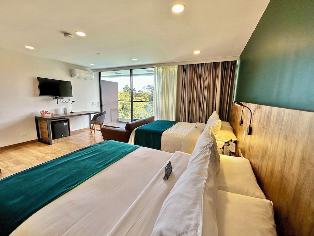 Hotel Lagoon Superior Double Room, 2 Double Beds, Lake View (Twin) 2