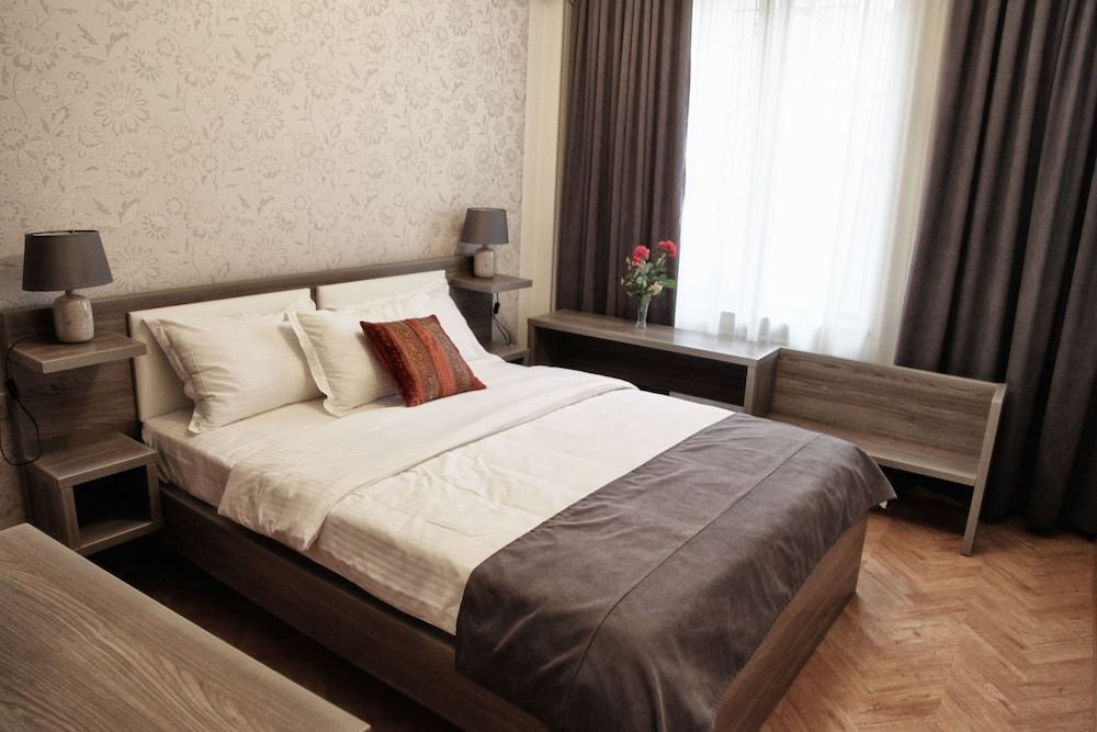 Hotel Four Brothers Basic Double Room 3