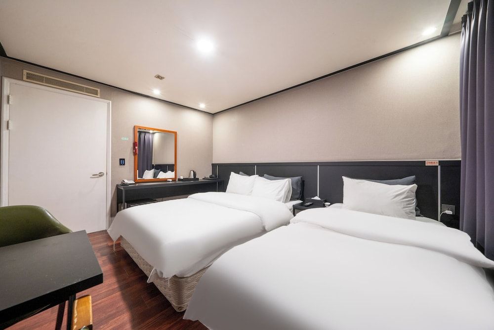 Hotel Kabo Standard Twin Room (Free access to fitness) 2