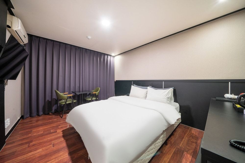 Hotel Kabo Standard Double Room (Free access to fitness) 2