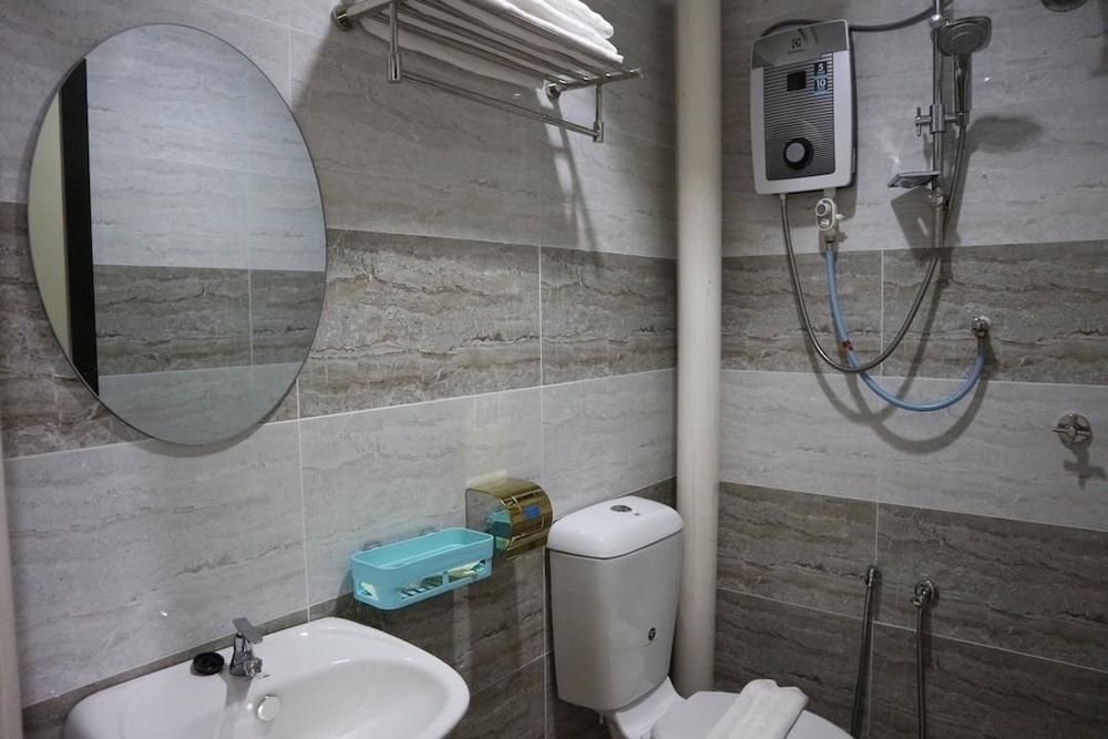 DCozy Hotel Triple Room 2