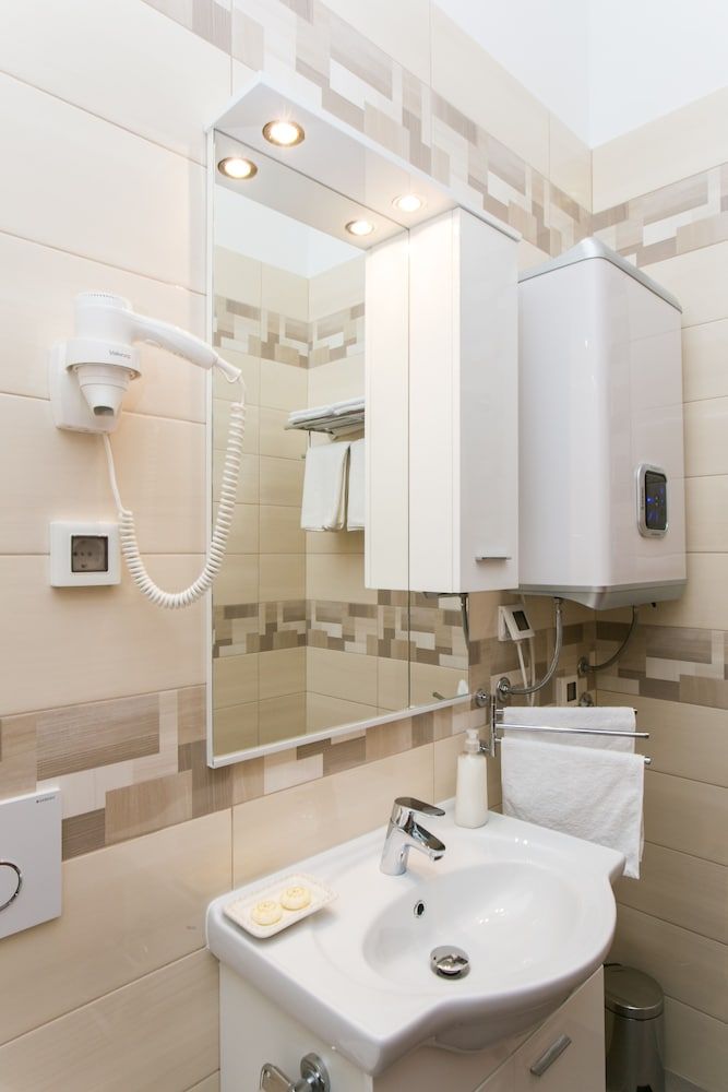 Rooms Posat Double Room, City View 6