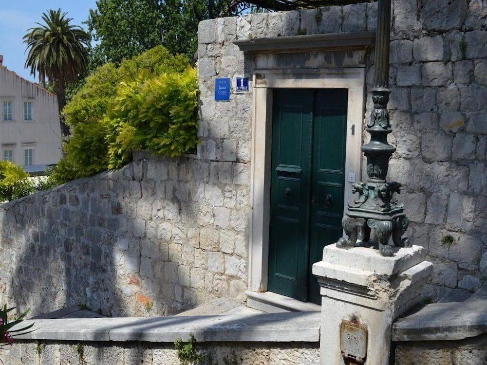 undefined Rooms Posat 6