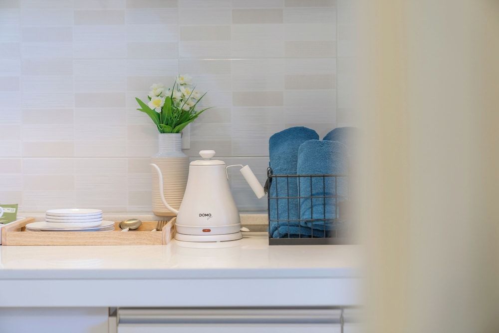 Staywell Hotel Standard Twin Room 9