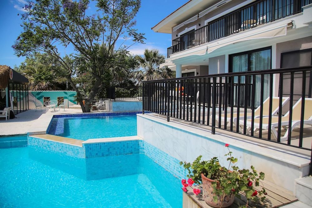 undefined Enki Suess Alaçatı 4