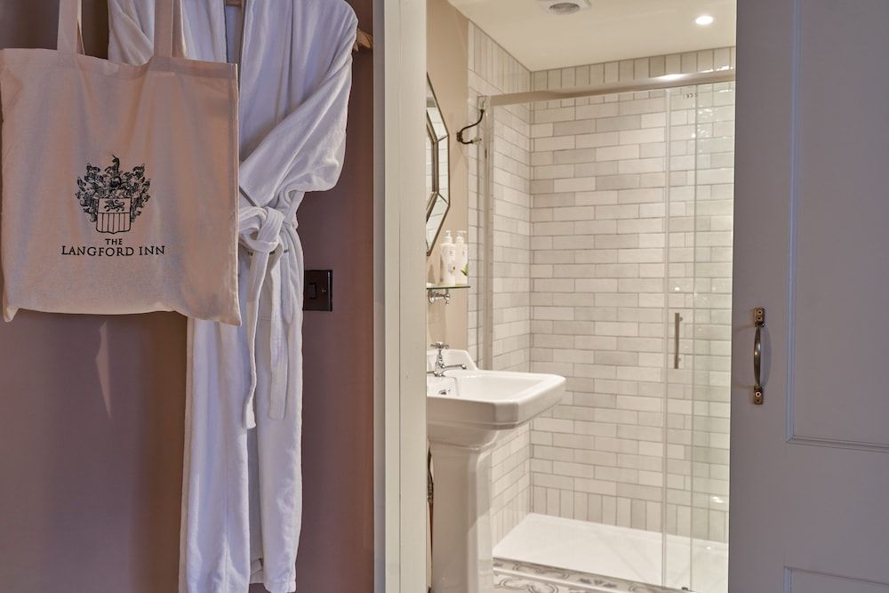 The Langford Inn & Restaurant Luxury Double Room, Private Bathroom 3