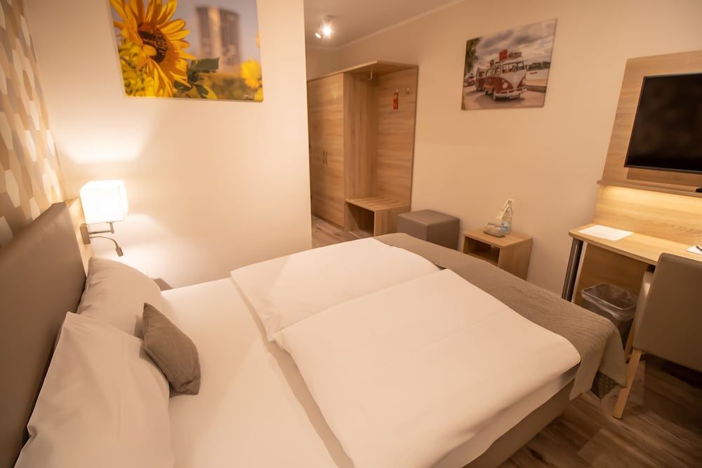 Hotel Fallersleber Spieker Standard Double Room