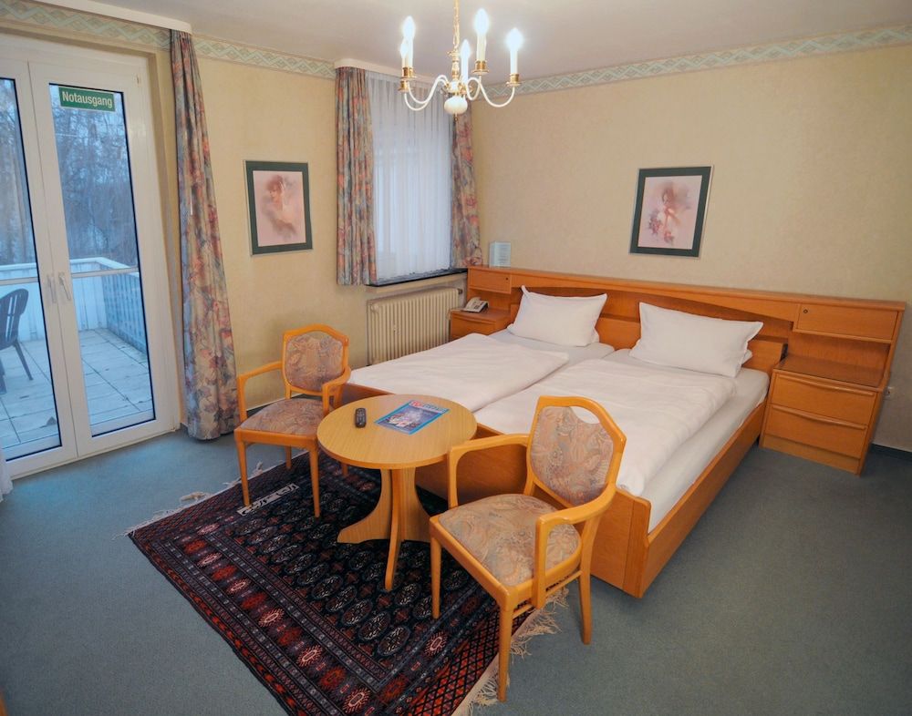 Double Room, Private Bathroom (Balcony)