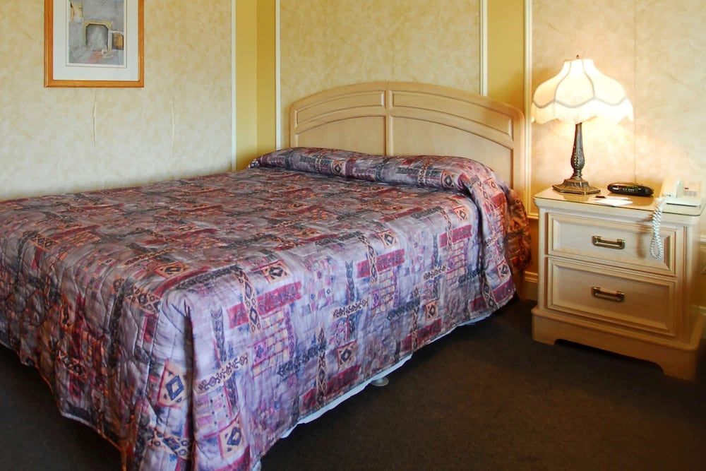 Room, 1 King Bed, Non Smoking