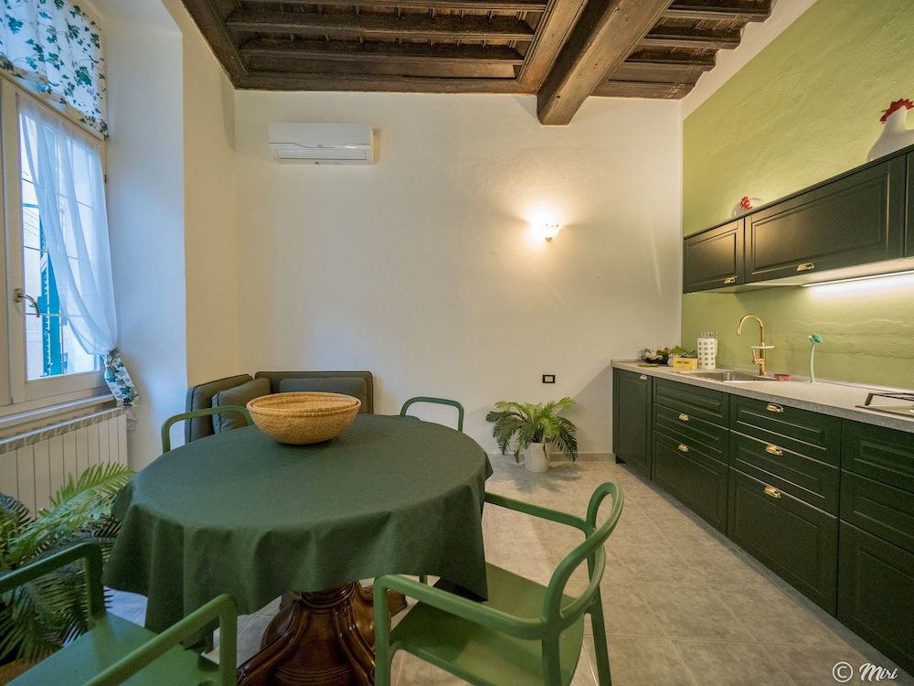 Picabon Apartment with AC and Balcony Superior Apartment, 1 Bedroom 7