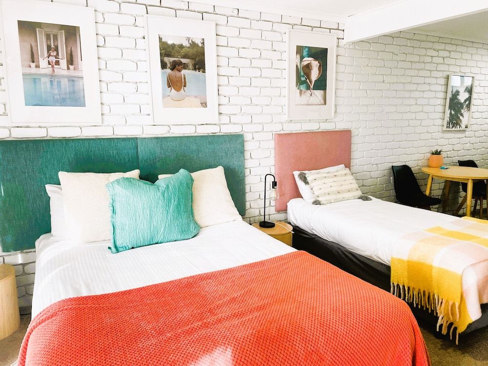 Mulwala Resort Deluxe Double or Twin Room, Multiple Beds, Kitchenette 6