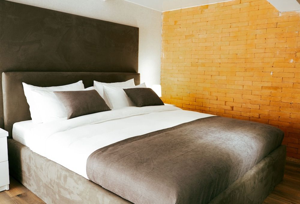 undefined Luxury Inn 9