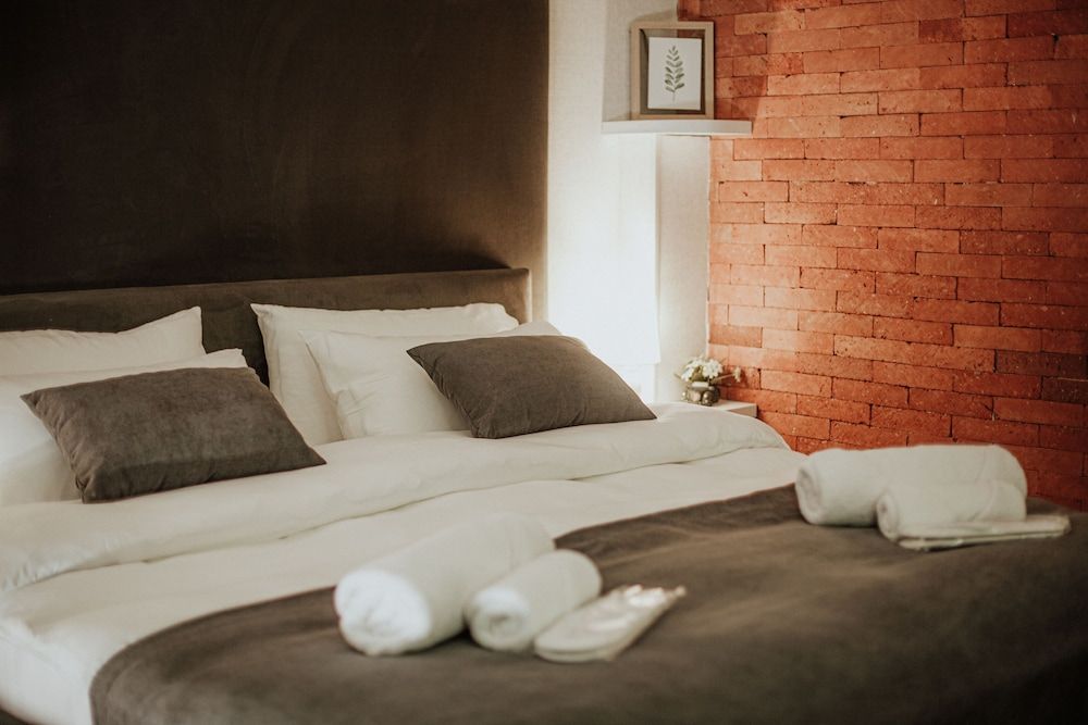 Luxury Inn Split Level suite 3