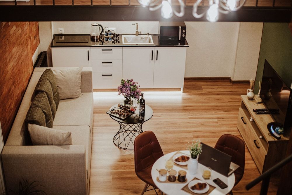 Luxury Inn Split Level suite 14