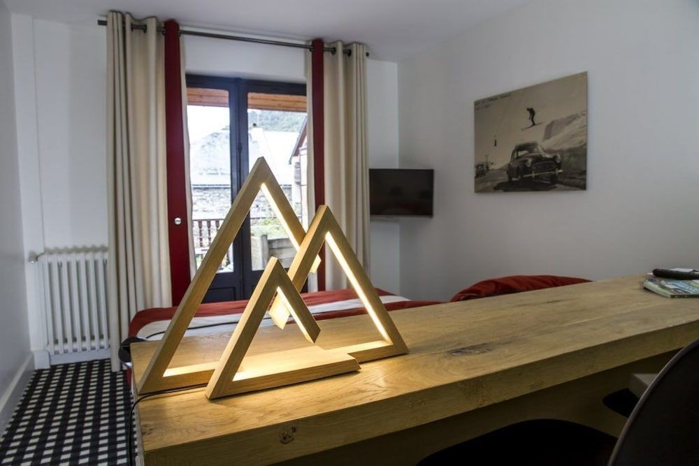 Superior Room, 1 Double Bed, Mountain View
