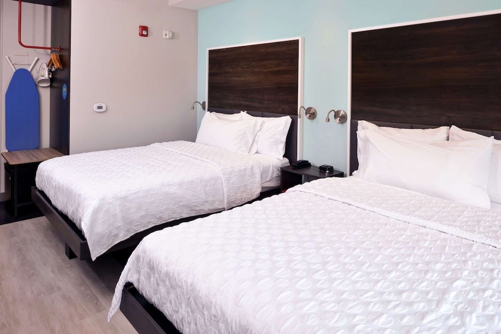 Room, 2 Queen Beds