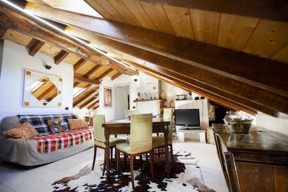 Antica Molina Apartment, 2 Bedrooms (Attic) 33