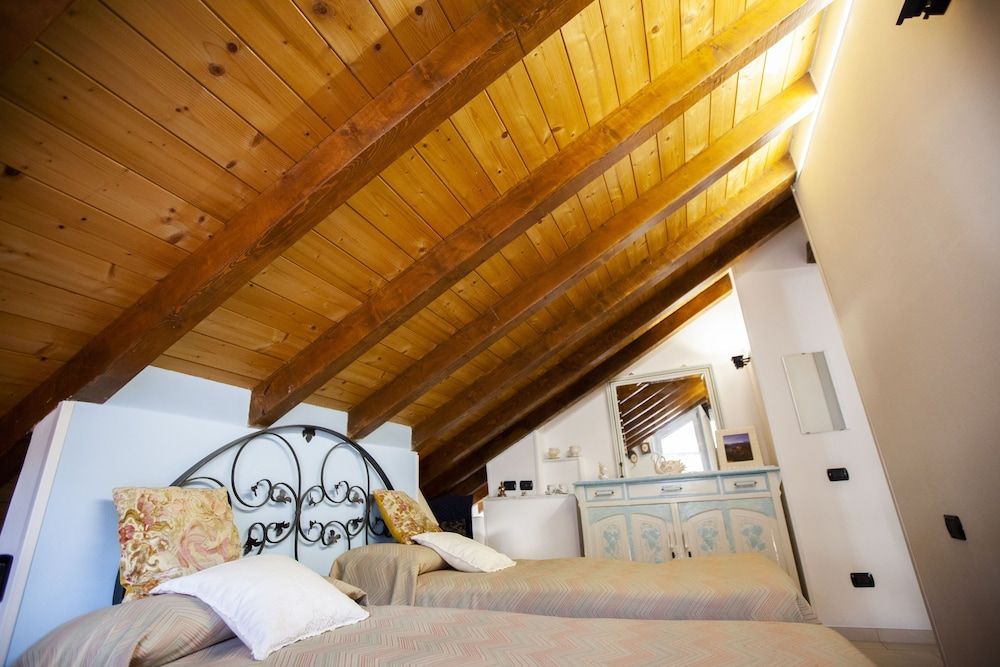 Antica Molina Apartment, 2 Bedrooms (Attic) 6