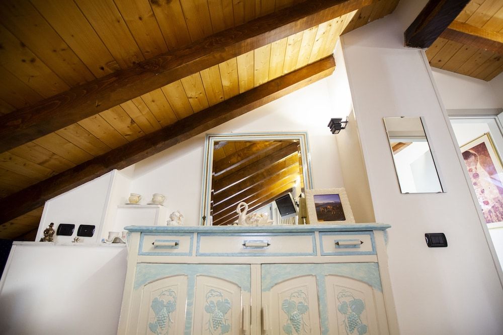 Antica Molina Apartment, 2 Bedrooms (Attic) 36