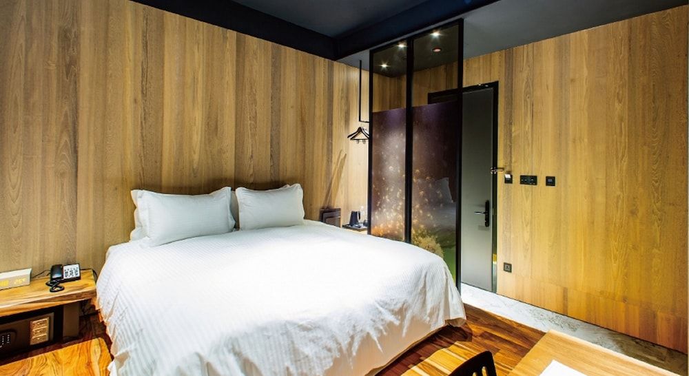 undefined JSL Hotel 8
