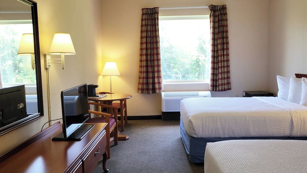 Standard Room, 2 Double Beds, Accessible, Non Smoking