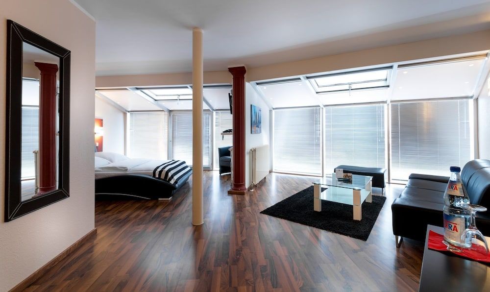 Turmhotel Rhein Main