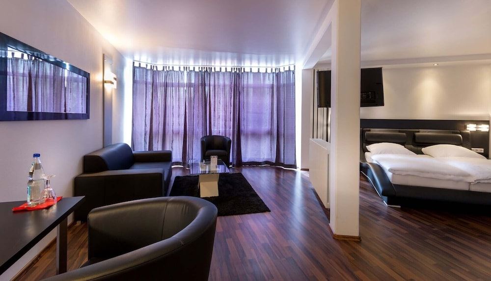 Turmhotel Rhein Main Business Apartment 5