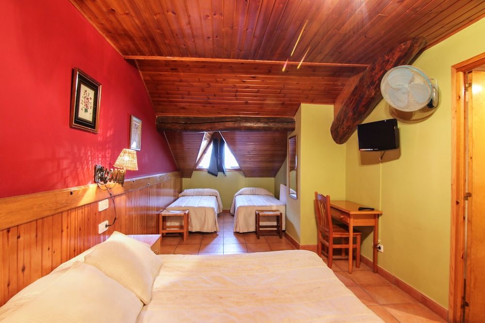 Hotel Roch Quadruple Room