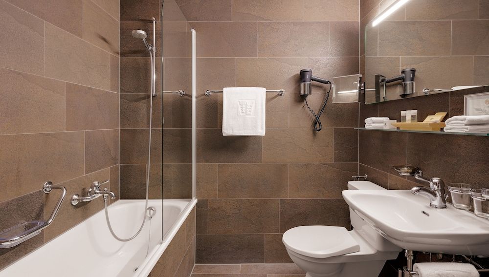 Morosani Posthotel Davos Standard Single Room (Poschiavo) 4