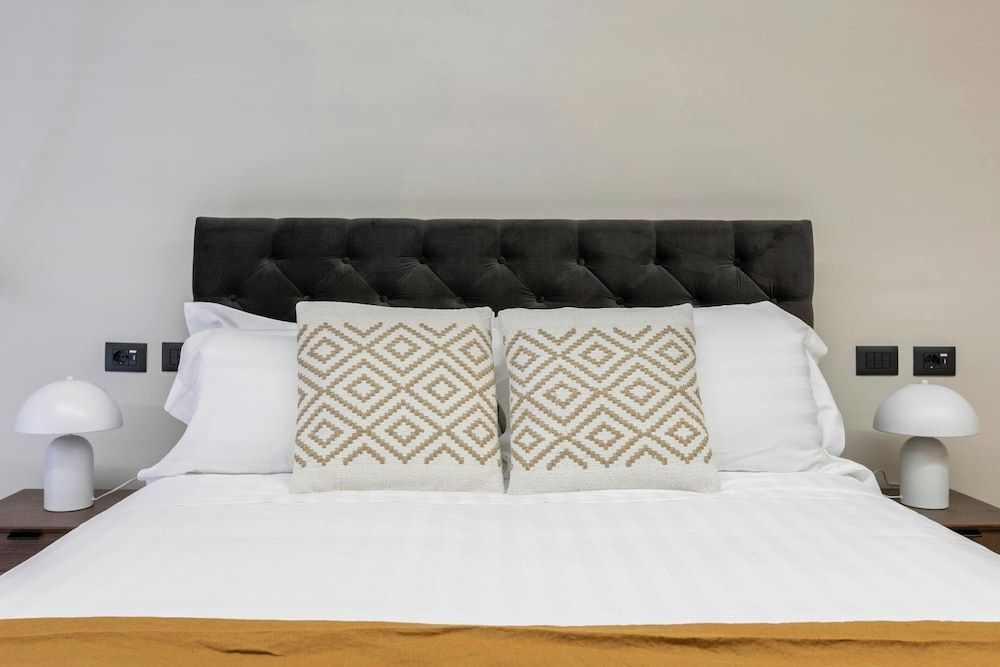 undefined Sonder by Marriott Bonvoy Trastevere Apartments Piazza Trilussa