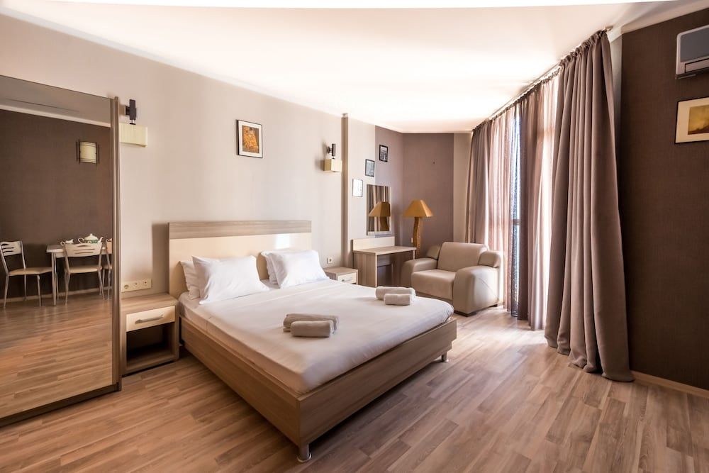 undefined Orbi Plaza Hotel Official 4