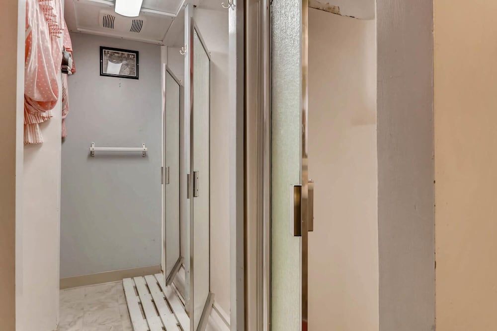 Inn the Clouds Hostel & Inn Basic Room, 1 Double Bed, Shared Bathroom 2