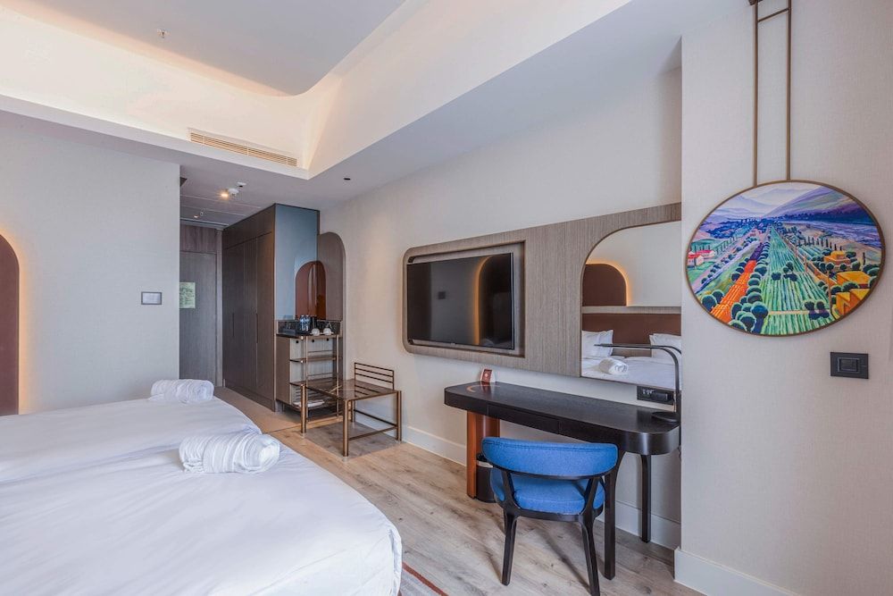 undefined Savitsky Plaza 5