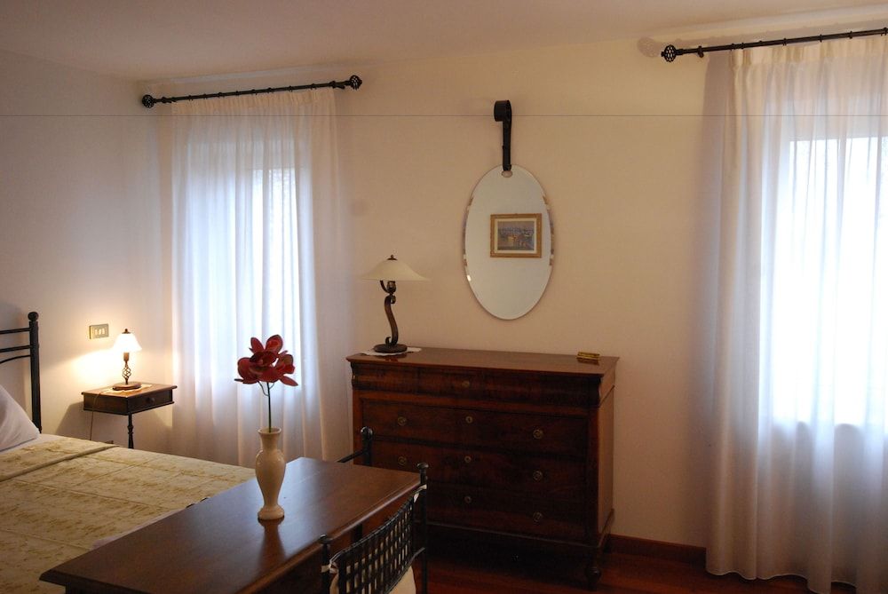 Villa Tuttorotto Double Room, Sea View 9