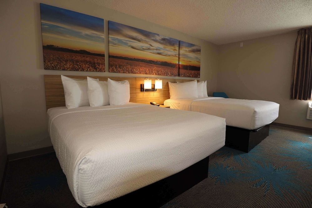 Days Inn by Wyndham Mandan Bismarck Area Suite, Multiple Beds, Non Smoking