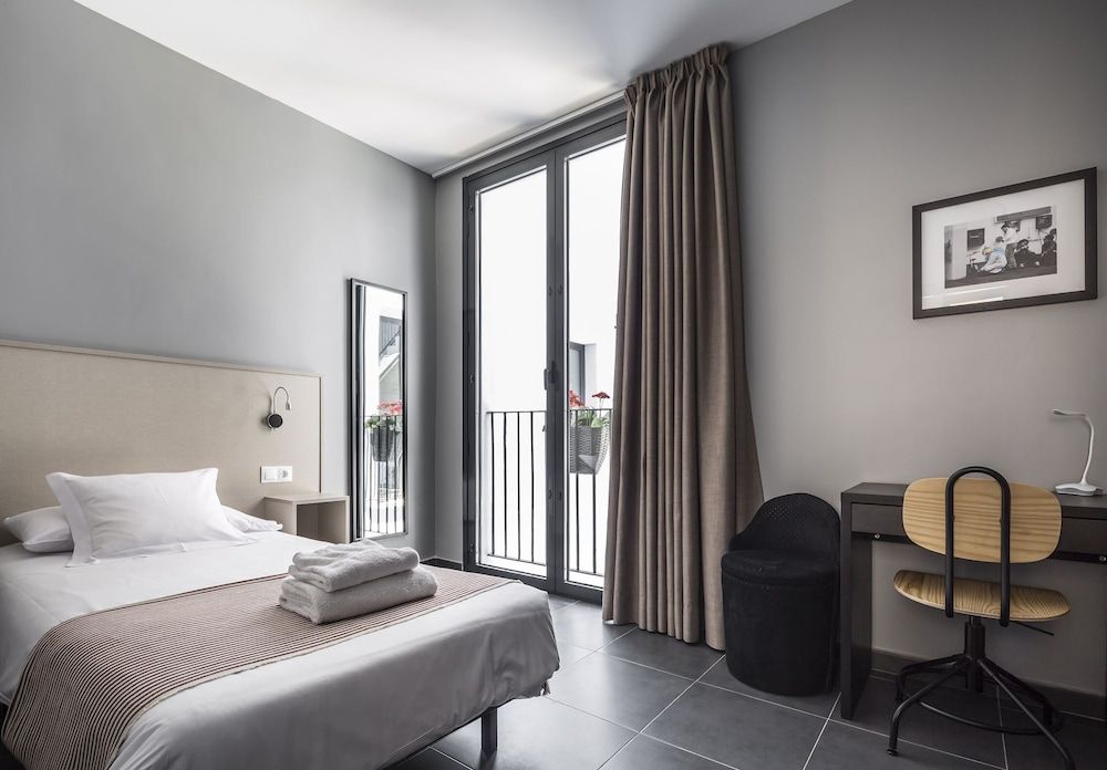 Mon Suites San Nicolas Apartment, 2 Bedrooms (3 adults) 3