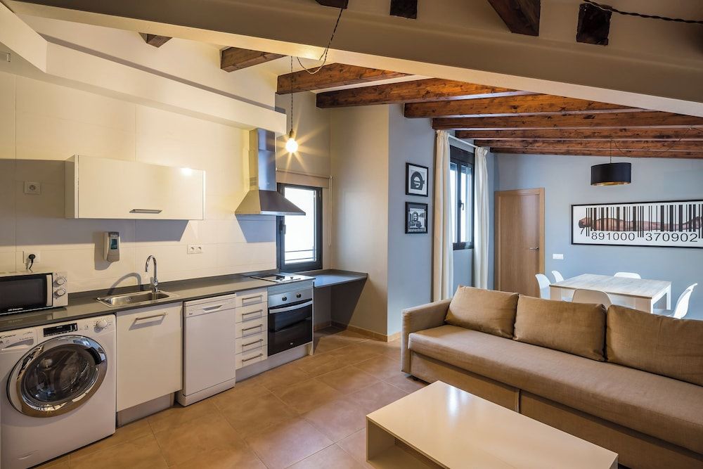 Mon Suites San Nicolas Apartment, 2 Bedrooms 3