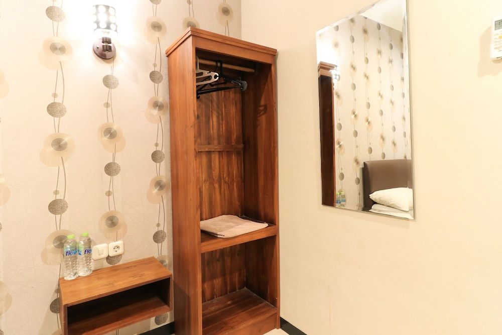 House of Dharmawan Standard Double Room, Shared Bathroom 6