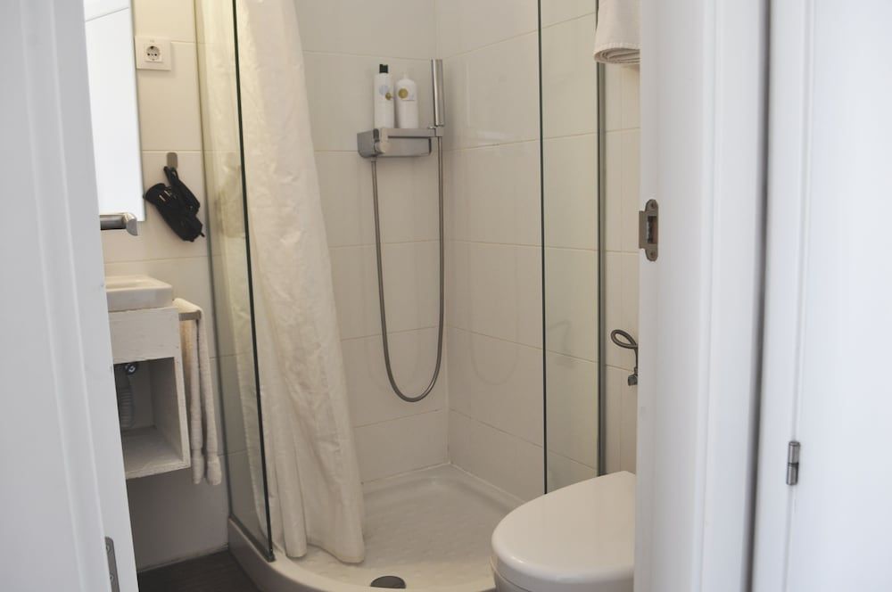 Madridcito Economy Double Room 5