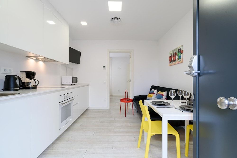 Castell Beach Comfort Apartment, 1 Bedroom 4