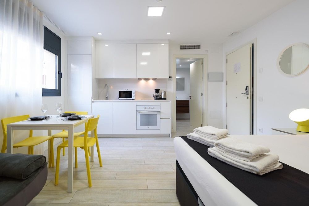 Castell Beach Studio 6