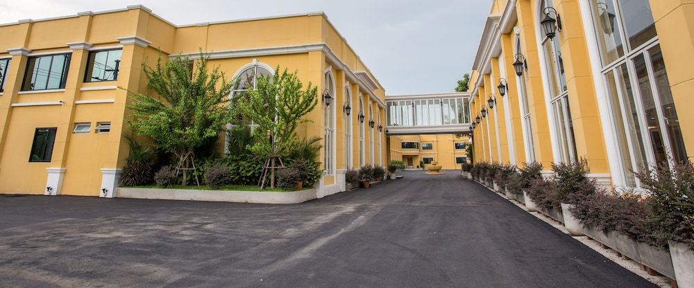 undefined S Bangkok Hotel Navamin 6