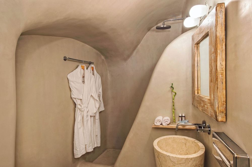 undefined The Ivory Suite in Santorini 3