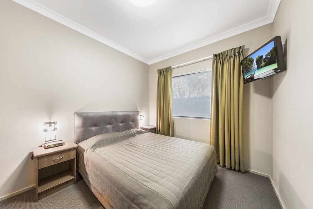 Cessnock Motel Standard Queen Room 5
