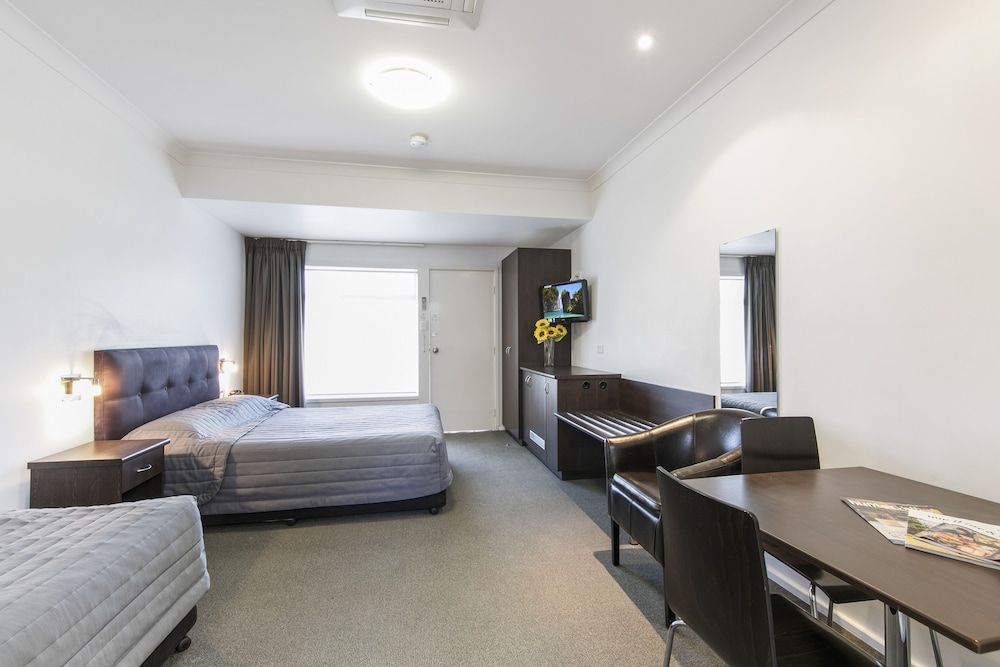 Cessnock Motel Family Room 3