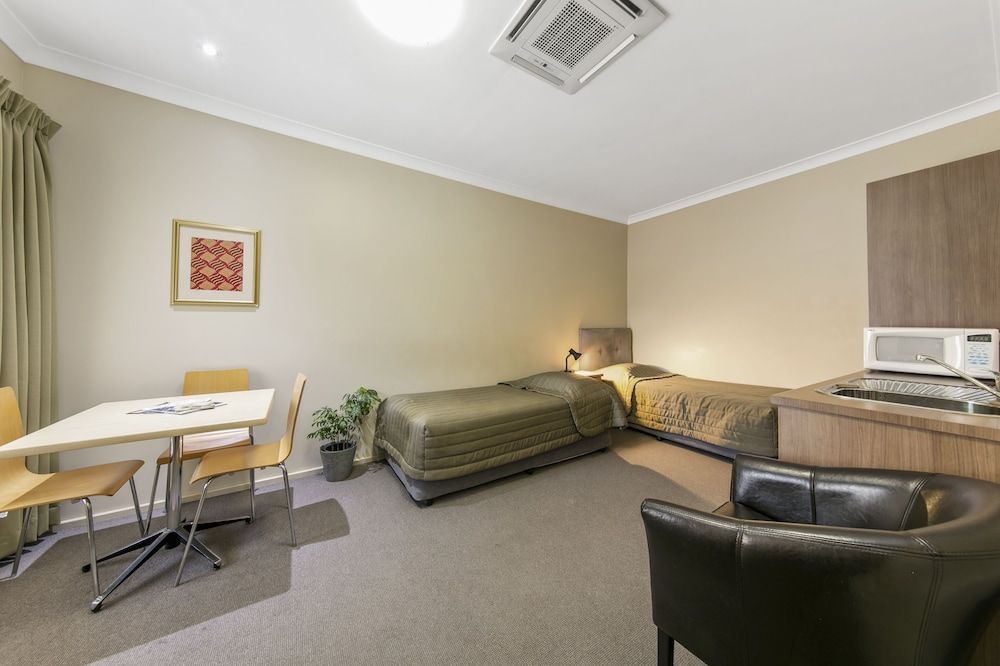 Cessnock Motel Family Room 2