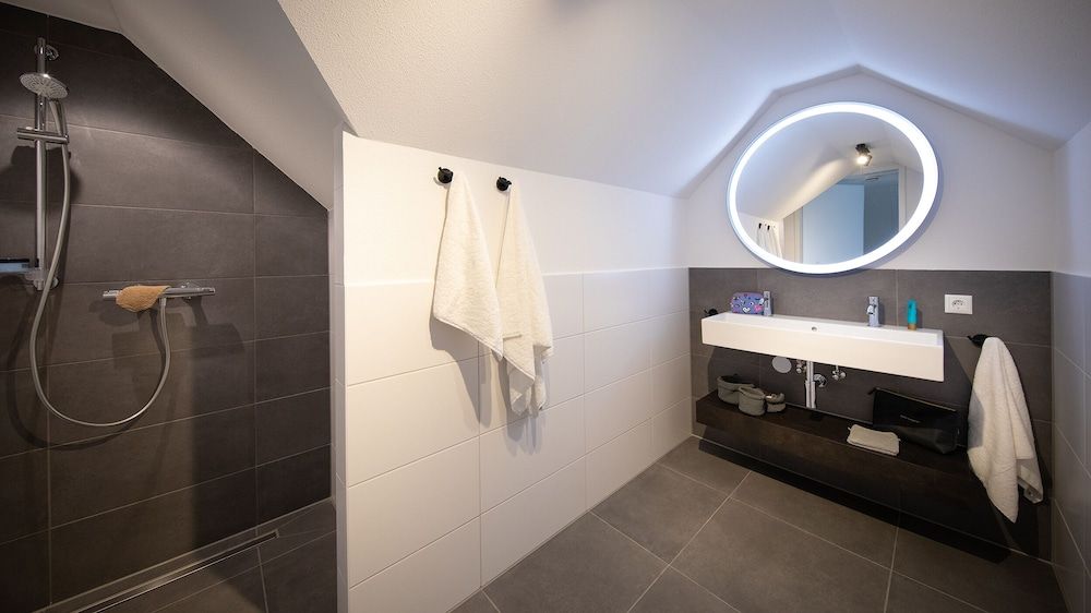 Maasresidence Thorn Panoramic Villa 4