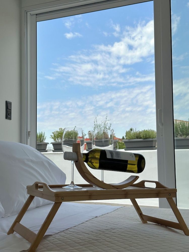 Step One - Luxury Suites right in the heart of Acropolis next to metro station Premium Apartment 5