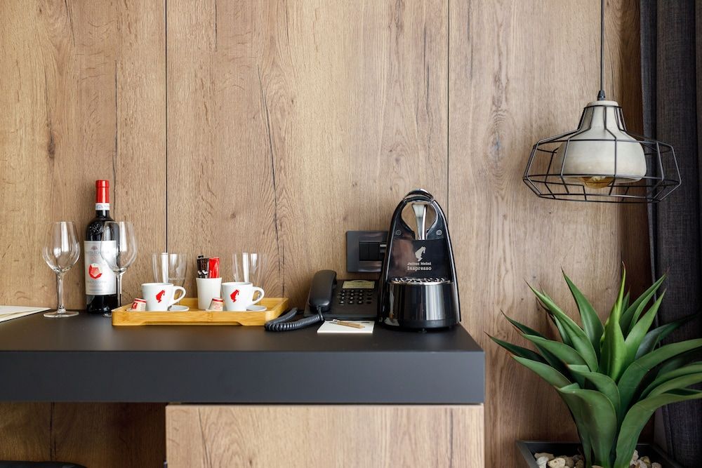 Schuster Boarding House Deluxe Room 10